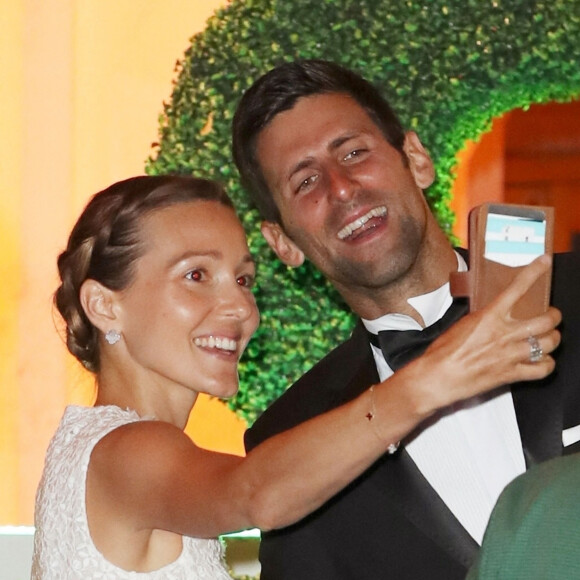 Novak Djokovic et sa femme Jelena Djokovic lors du dîner des champions de Wimbledon à Guildhall à Londres, le 15 juillet 2018.