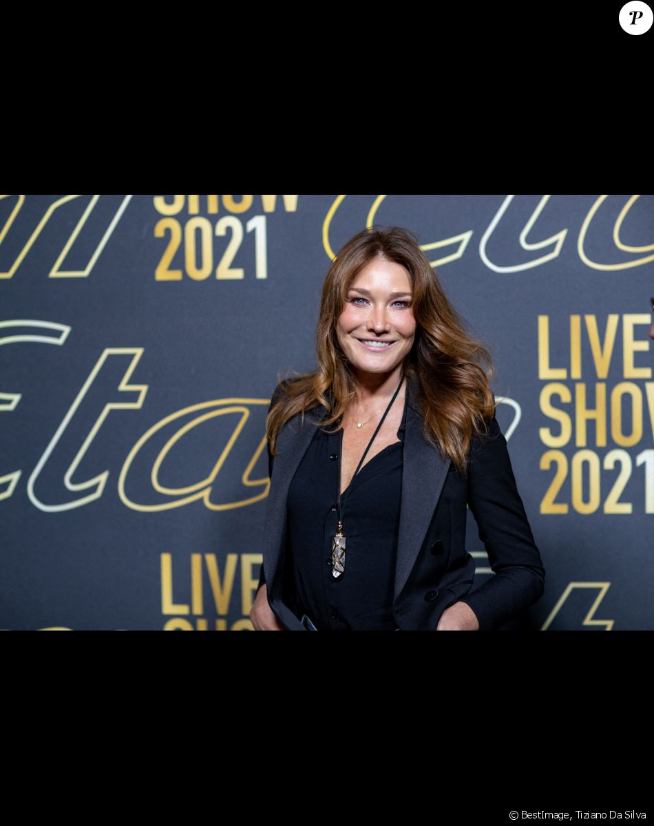 Carla Bruni-Sarkozy - Photocall du défilé Etam Live Show 2021 à l'Opéra Garnier à Paris, le 4 octobre 2021. © Tiziano Da Silva / Bestimage