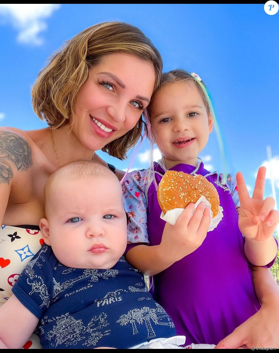 Julia Paredes, jeune maman de Luna et Vittorio, tous les deux nés de ses amours avec son amoureux Maxime Parisi.