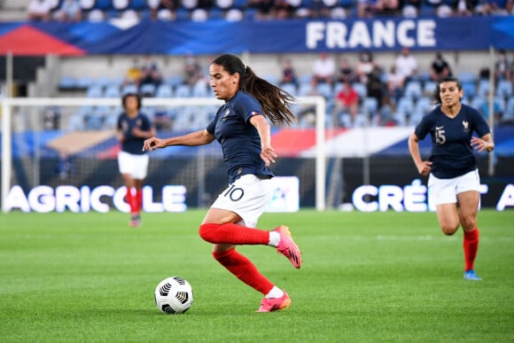 10 AMEL MAJRI (FRA) - Match de football féminin : La France domine l'Allemagne 1-0 en amical à Strasbourg le 10 juin 2021. Anthony Bibard/FEP / Panoramic / Bestimage 