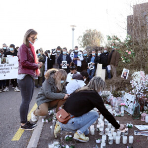 La famille et les proches se sont réunis pour une marche blanche en hommage à Delphine Jubillar, l'infirmière de 33 ans, disparue il y a un an, à Cagnac-les-Mines. Le 19 décembre 2021 © Patrick Bernard / Bestimage