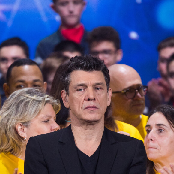 Marc Lavoine - Deuxième jour de la 33ème édition du Téléthon au Parc de la Villette à Paris le 7 décembre 2019. Le compteur de la 33ème édition du Téléthon a atteint 74,6 millions d'euros dimanche 8 décembre, en hausse par rapport à l'édition 2018 où l'événement caritatif avait été bousculé par la mobilisation des «gilets jaunes». © Tiziano Da Silva/Bestimage 