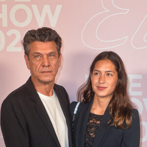 Marc Lavoine et Line Papin - Photocall du défilé Etam Live Show 2020 à Paris le 29 septembre 2020. © Pool Agence Bestimage