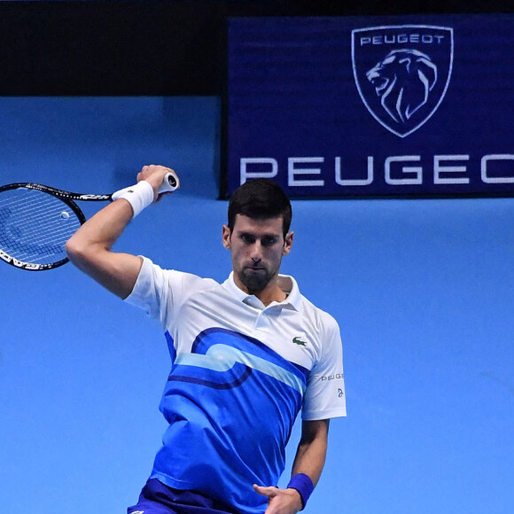 Novak Djokovic face à Cameron Norrie lors du Masters ATP à Turin, le 19 novembre 2021.