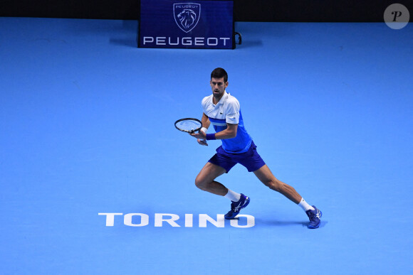 Novak Djokovic face à Cameron Norrie lors du Masters ATP à Turin, le 19 novembre 2021.