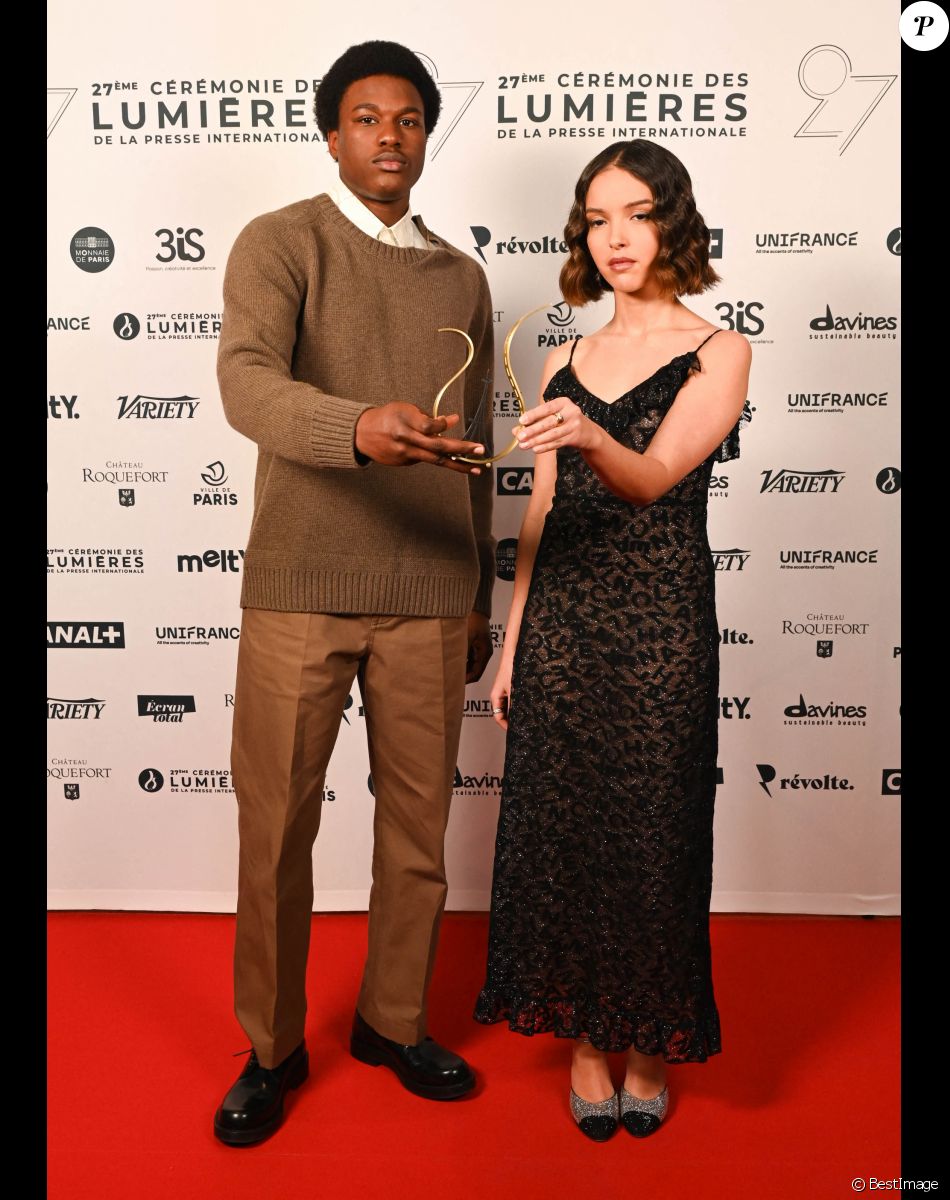 Exclusif - Alseni Bathily et Lyna Khoudri (Meilleur premier film) - 27e Cérémonie des Lumières de la presse internationale à Paris, le 14 janvier 2022. @ Coadic Guirec / Pierre Perusseau / Bestimage