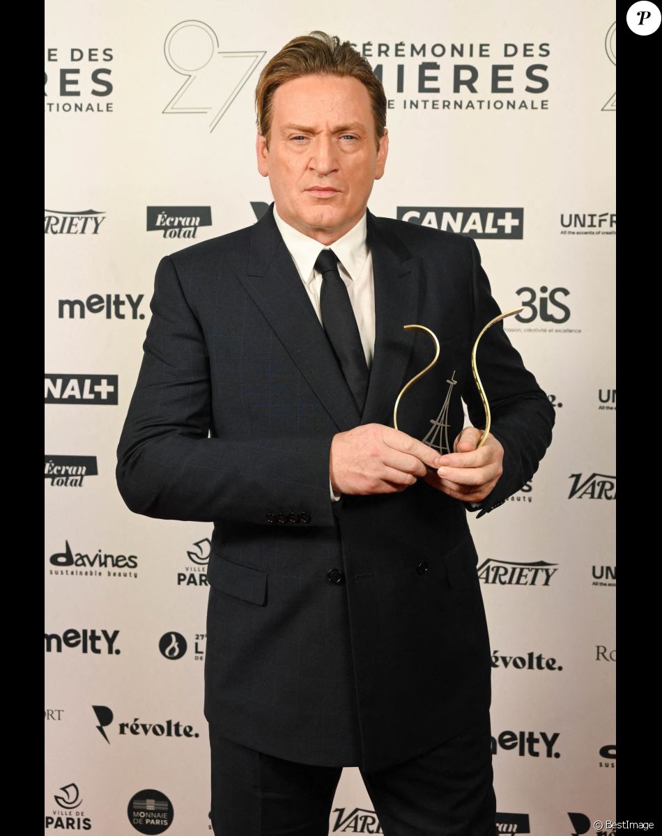 Exclusif - Benoit Magimel (Meilleur acteur) - 27e Cérémonie des Lumières de la presse internationale à Paris, le 14 janvier 2022. @ Coadic Guirec / Pierre Perusseau / Bestimage