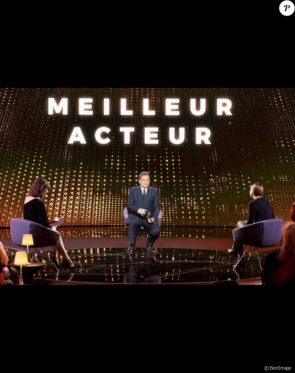 Exclusif - Benoît Magimel - 27e cérémonie des Lumières de la presse internationale à Paris le 14 janvier 2022. © Pierre Perusseau / Coadic Guirec / Bestimage