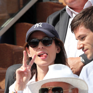 Gaspard Ulliel et sa compagne Gaëlle Pietri dans les tribunes des Internationaux de Tennis de Roland Garros à Paris le 7 juin 2017. © Cyril Moreau-Dominique Jacovides/Bestimage 