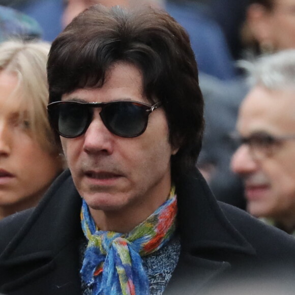 Jean-Luc Lahaye - Arrivées aux obsèques de Michou en l'église Saint-Jean de Montmartre à Paris.
