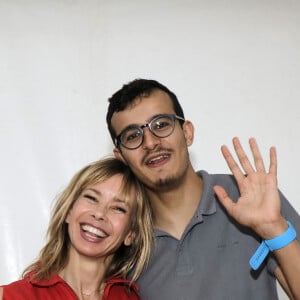 Romane Serda et Paul El Kharrat lors du 33e salon du livre de Cosne-sur-Loire, le 18 septembre 2021. © Cédric Perrin / Bestimage