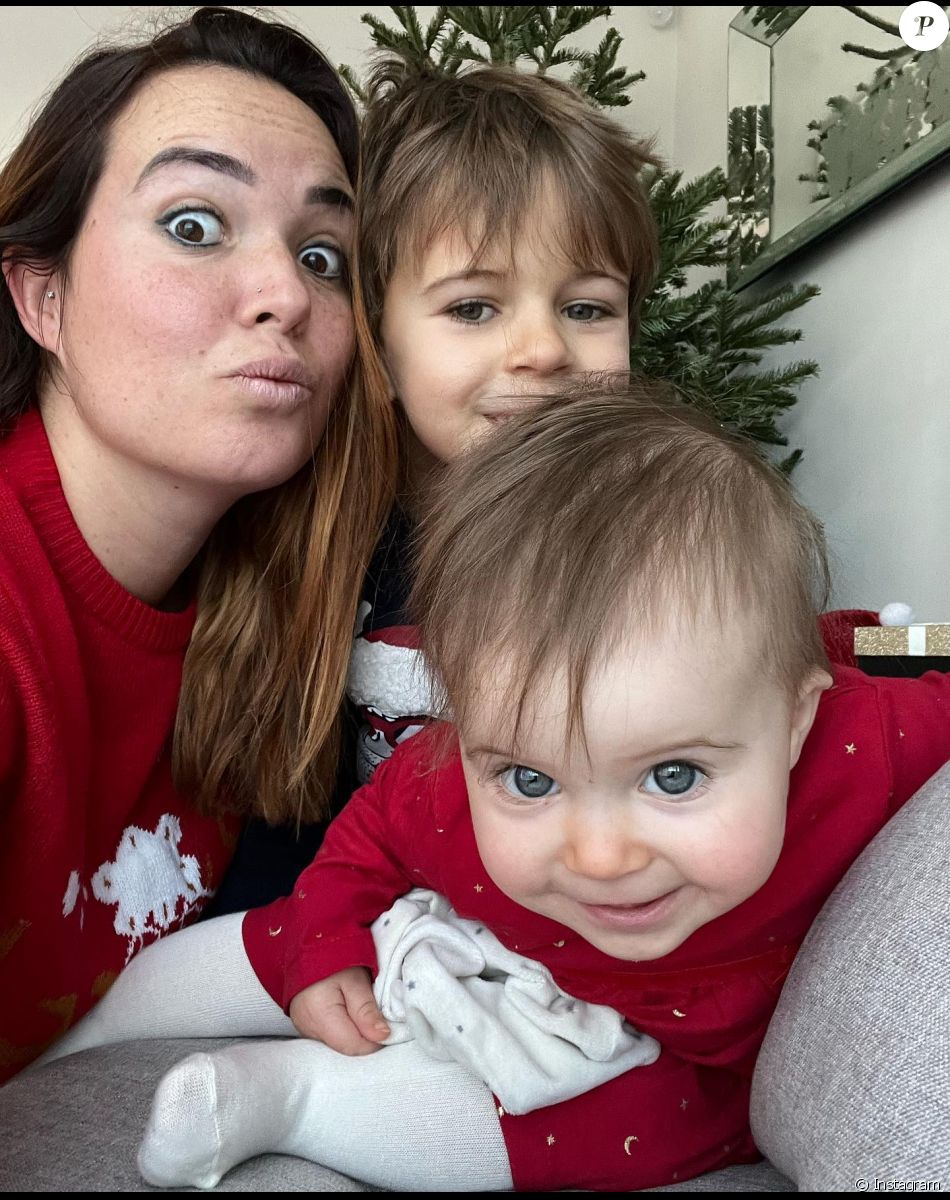 Kelly Helard avec Lyam et Lyana sur Instagram