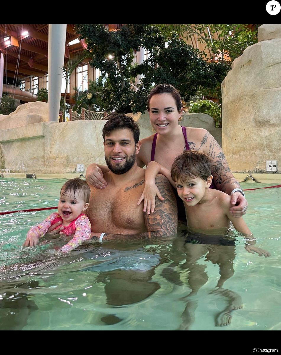 Kelly Helard avec Neymar et leurs enfants Lyam et Lyana