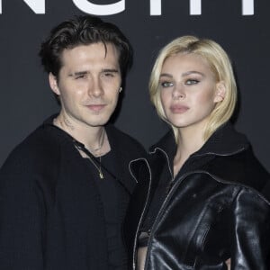 Brooklyn Beckham et sa fiancée Nicola Peltz - Photocall du défilé Givenchy collection Printemps-Eté 2022 lors de la fashion week à la "U Arena" (Paris La Défense Arena) à Nanterre © Olivier Borde/Bestimage 