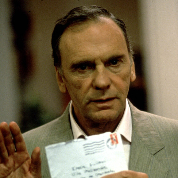 Archives - Jean-Louis Trintignant - Jean-Louis TRINTIGNANT dans le film "L'oeil écarlate" (1993) © MPP / Bestimage