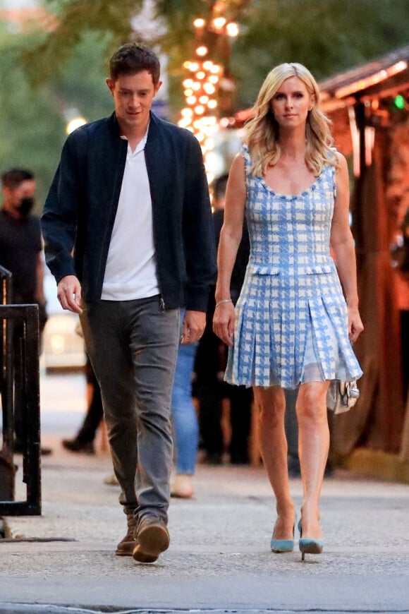 Nicky Hilton et son mari James Rothschild assistent aux festivités de la Fashion Week à New York, le 11 septembre 2021.