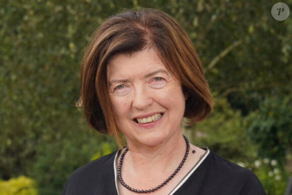 Portrait de la haute fonctionnaire Sue Gray en charge de l'enquête sur les fêtes organisées à Downing Street durant les confinements en Grande-Bretagne