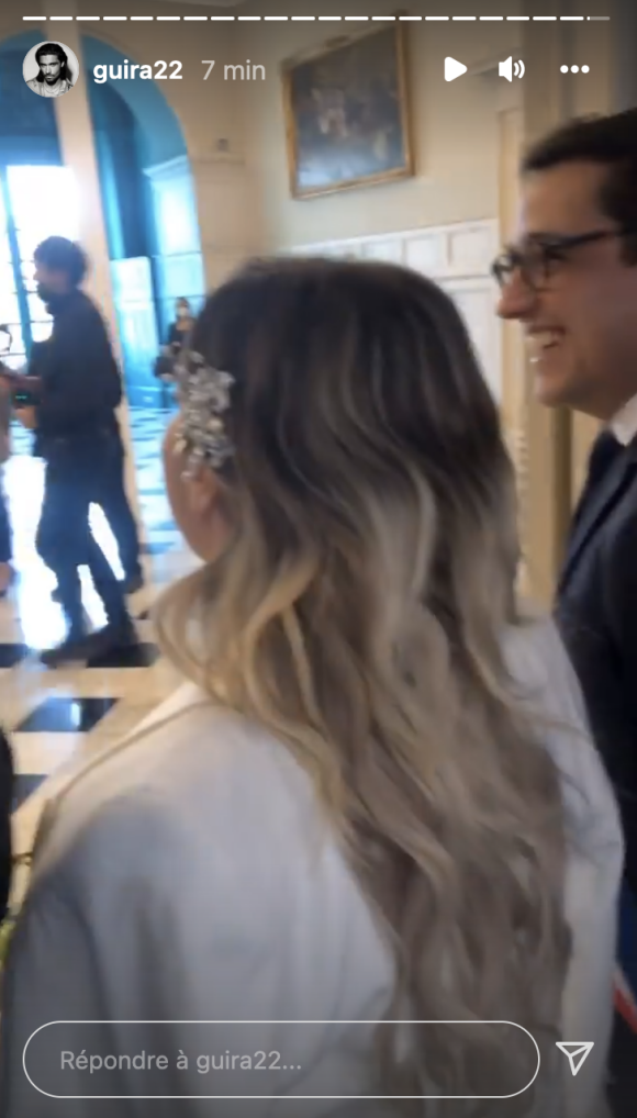 Carla Moreau lors de son mariage avec Kevin Guedj à la mairie de Marseille - Instagram