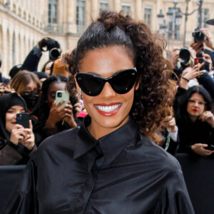 Tina Kunakey arrive au défilé Valentino Haute-Couture printemps-été 2022 au 8 place Vendôme dans le cadre de la Fashion Week de Paris. Le 26 janvier 2022. © Veeren-Clovis/Bestimage