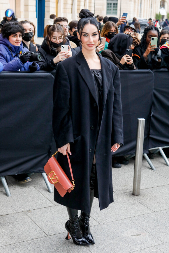 Fiona Zanetti arrive au défilé Valentino Haute-Couture printemps-été 2022 au 8 place Vendôme dans le cadre de la Fashion Week de Paris. Le 26 janvier 2022. © Veeren-Clovis/Bestimage