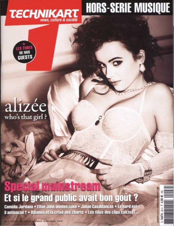 Alizee en couverture de Technikart