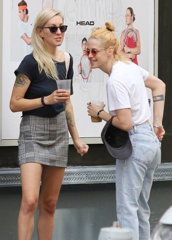 Kristen Stewart et sa compagne Dylan Meyer sont passées prendre des cafés en ville à New York 