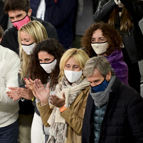 María Isabel Nadal, la soeur de Nadal, Xisca Perello, la femme de R.Nadal, Ana María Parera, la mère de R.Nadal - Rafael Nadal remporte la finale homme des internationaux de France de Roland Garros à Paris le 11 octobre 2020. © JB Autissier / Panoramic / Bestimage 