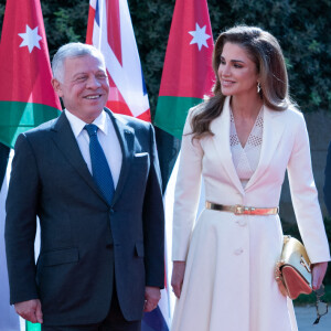 Camilla Parker Bowles, duchesse de Cornouailles, le prince Charles, le roi Abdallah II, la reine Rania et le prince Hussein de Jordanie - Le prince de Galles et sa femme la duchesse de Cornouailles sont reçus au palais Al Husseiniya à Amman par le roi et la reine de Jordanie, à l'occasion de leur visite officielle en Jordanie.
