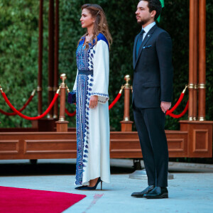 La reine rania de Jordanie et son fils le prince Hussein ben Abdallah lors des festivités pour le 74eme anniversaire de l'indépendance de la Jordanie à Amman le 25 mai 2020.