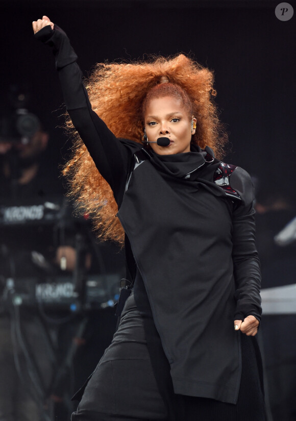 Janet Jackson sur scène lors du festival de Glastonbury, le 29 juin 2019. 