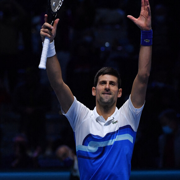 Le Serbe Novak Djokovic remporte son 7 ème trophée du n°1 mondial au classement ATP après avoir battu le Norvégien Casper Ruud (7-6, 6-2) au Masters de tennis de Turin, le 15 novembre 2021. © Antoine Couvercelle / Panoramic / Bestimage