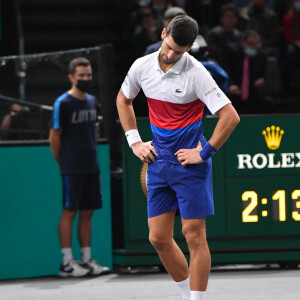 Novak Djokovic remporte la finale homme du Rolex Paris Masters face à Daniil Medvedev le 7 novembre 2021. © Veeren/Bestimage