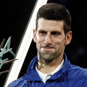 Novak Djokovic remporte la finale homme du Rolex Paris Masters face à Daniil Medvedev le 7 novembre 2021 © Aurélien Morissard / Panoramic / Bestimage