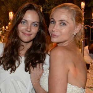 Emmanuelle Béart avec sa maman Geneviève Galéa et sa fille Nelly Auteuil - 20e édition de la soirée Blanche aux Moulins de Ramatuelle à Saint-Tropez le 12 juillet 2015. © Rachid Bellak / LMS / Bestimage