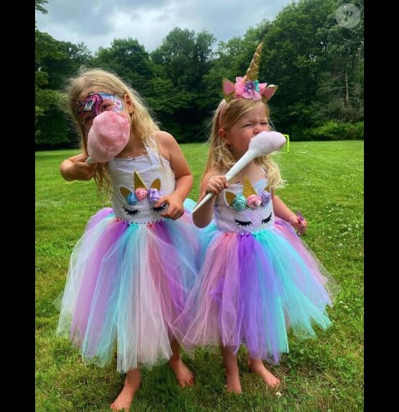 Nicky Hilton et ses deux filles, Lily Grace et Theodora. Août 2021.