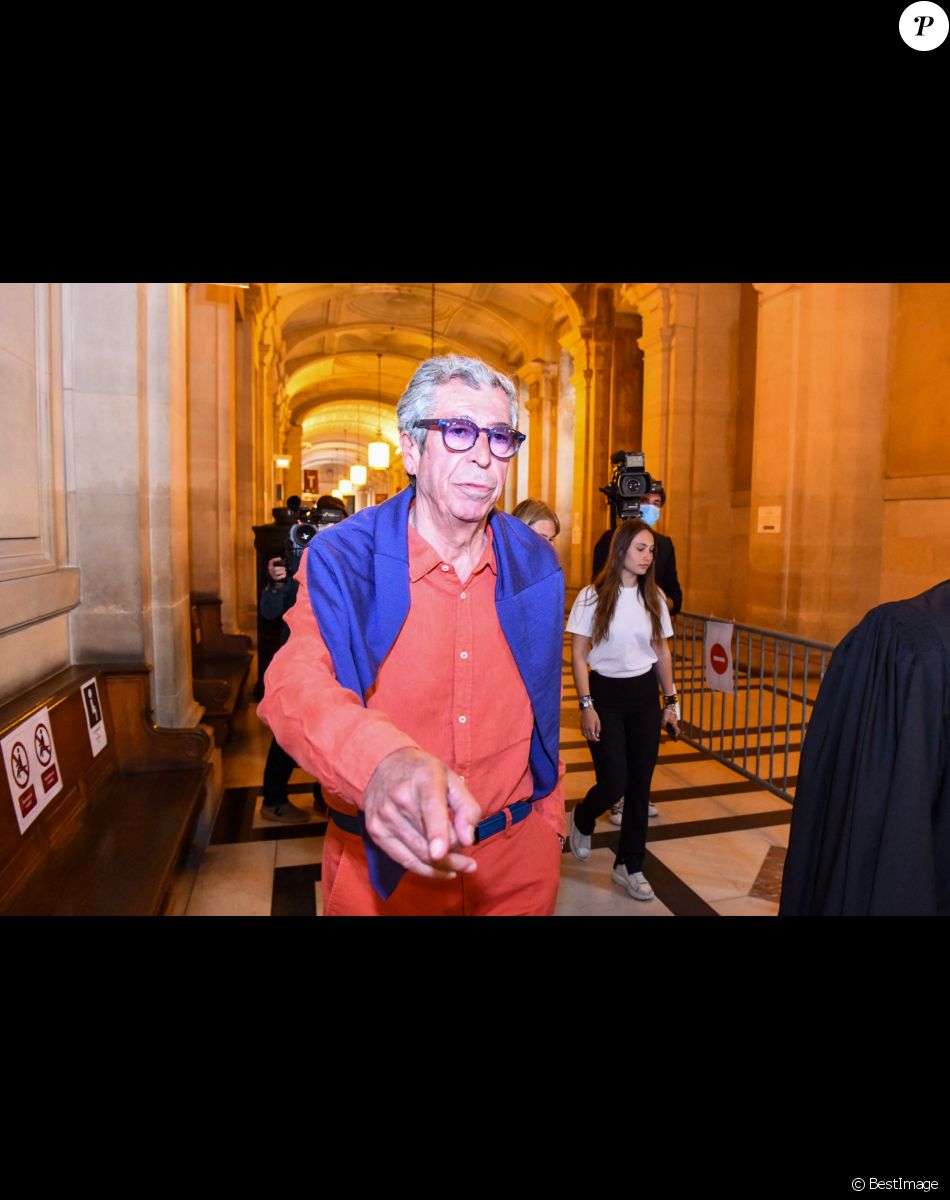 Patrick Balkany à la sortie du palais de justice de Paris après sa condamnation à cinq ans de prison ferme ; et quatre ans pour sa femme Isabelle le 27 mai 2020