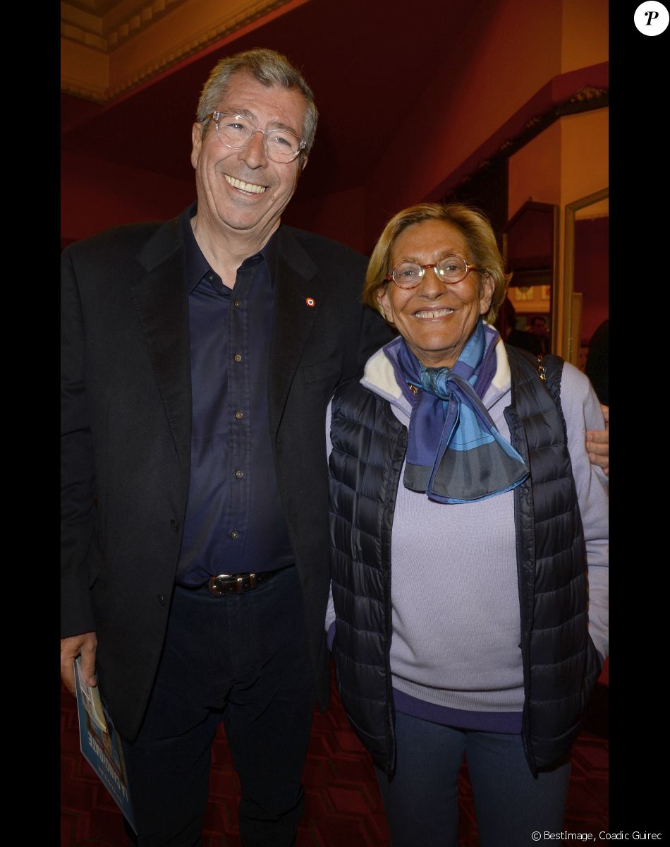 Exclusif - Patrick Balkany et sa femme Isabelle - Députés et sénateurs à la pièce de théâtre "La Candidate" avec Amanda Lear à La Michodière à Paris. Le 27 avril 2016