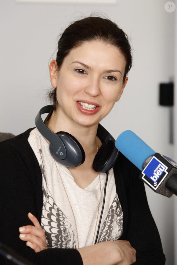 Lucie Bernardoni - Archives - People à l'émission "On repeint la musique" à Paris, le 14 mars 2014
