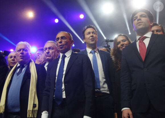 Le candidat à la présidence du parti d'extrême droite français "Reconquête!", Eric Zemmour lors de son rassemblement électoral au Grand Palais à Lille, France, le 5 février 2022.