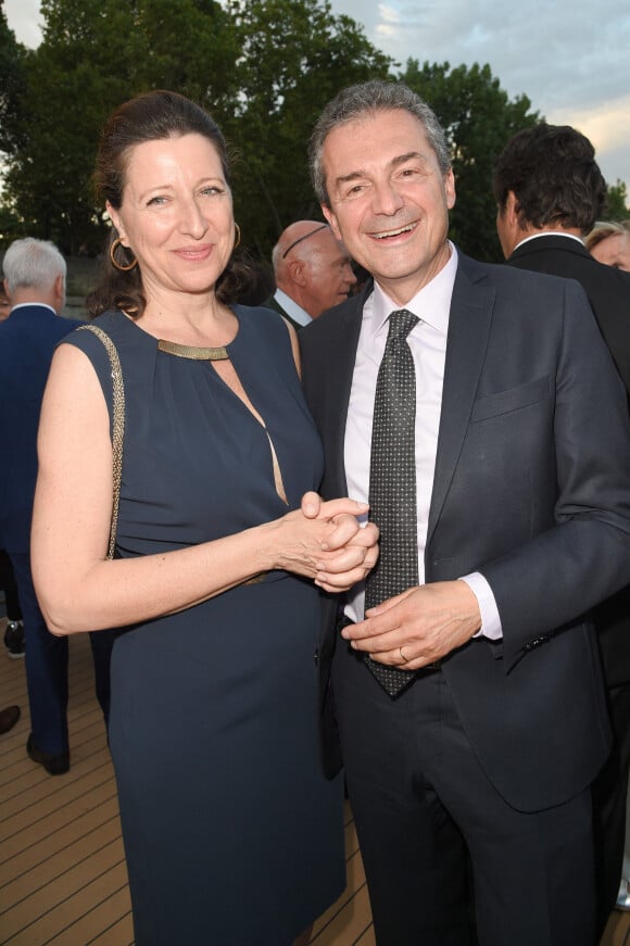 Agnès Buzyn et son mari Yves Lévy - Soirée du 90ème anniversaire de Line Renaud sur le Bateau Potel et Chabot "Pavillon Seine" à Paris le 2 juillet 2018.