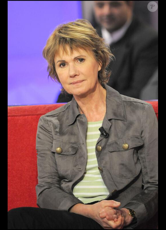 Miou-Miou à l'enregistrement de "Vivement dimanche" (6/01/10)