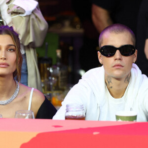 Justin Bieber et sa femme Hailey Bieber dans les tribunes du Super Bowl, au SoFi Stadium de Los Angeles. Le 13 février 2022. @ Mark J. Rebilas-USA Today Sports/SPUS/ABACAPRESS.COM