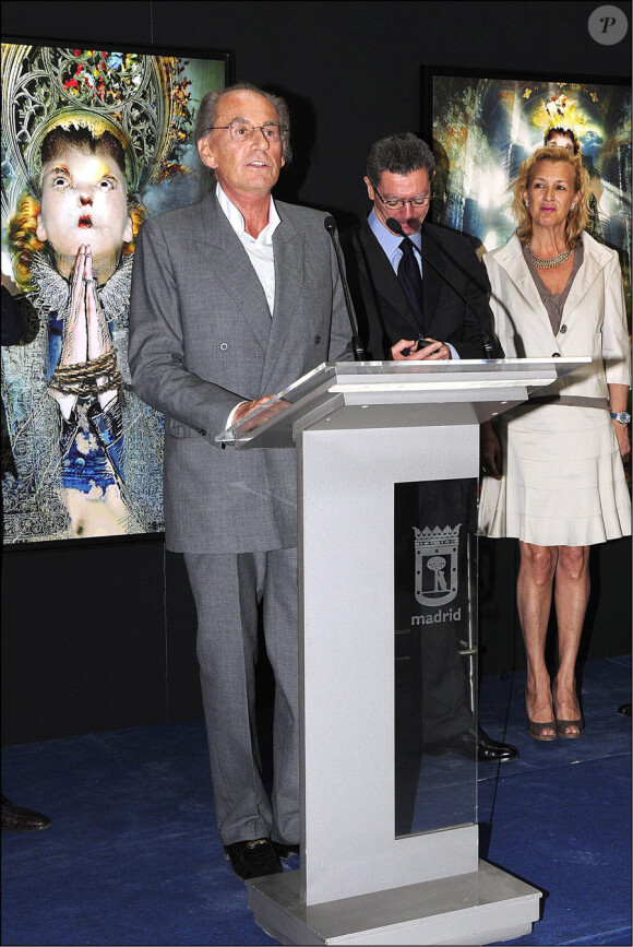 Pal Sarkozy, père de Nicolas, inaugure son exposition Out of Mind à Madrid en juin 2008