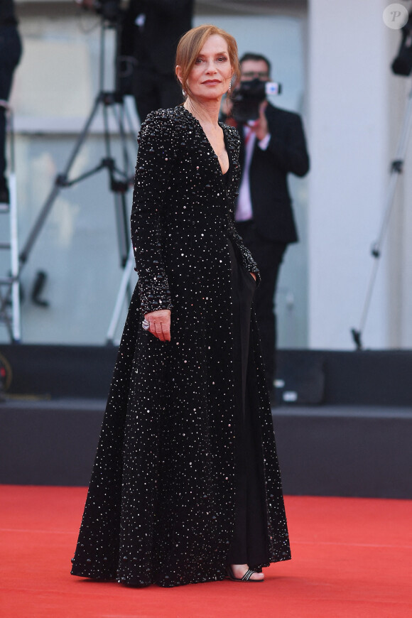 Isabelle Huppert lors de la première du film "Dune" lors du festival international du film de Venise (La Mostra), à Venise, Italie, le 3 septembre 2021. 