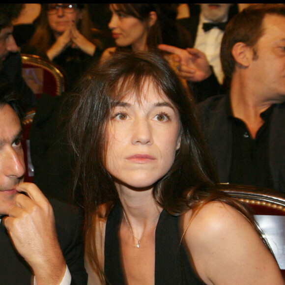 Yvan Attal et Charlotte Gainsbourg à la 35ème cérémonie des César au théâtre du Châtelet à Paris