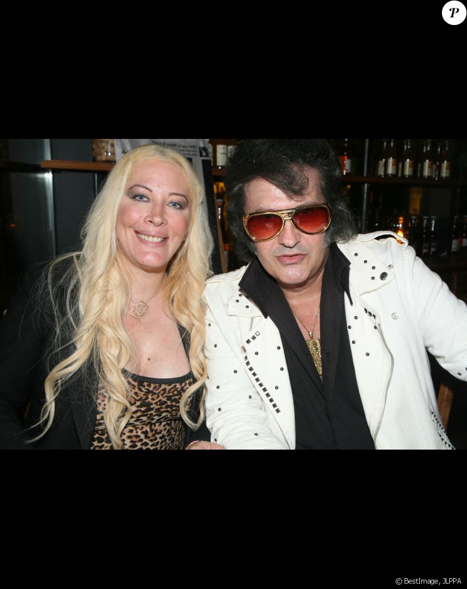 Exclusif - Suite à un problème technique et le report du concert au Nez Rouge, Loana et Eryl Prayer vont manger une crêpe à Paris le 25 septembre 2021. © JLPPA / Bestimage