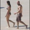 Jason Statham et sa girlfriend Alex Zosman s'offrent une séance de plongée improvisée sur la plage du Gouverneur à St-Barthélemy.
