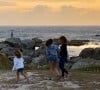 Isabelle Saporta avec ses deux filles nées d'une précédente relation en Bretagne - 2019