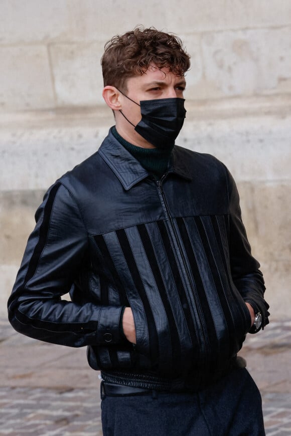 Niels Schneider aux obsèques de Gaspard Ulliel en l'église Saint-Eustache à Paris. Le 27 janvier 2022 © Jacovides-Moreau / Bestimage 