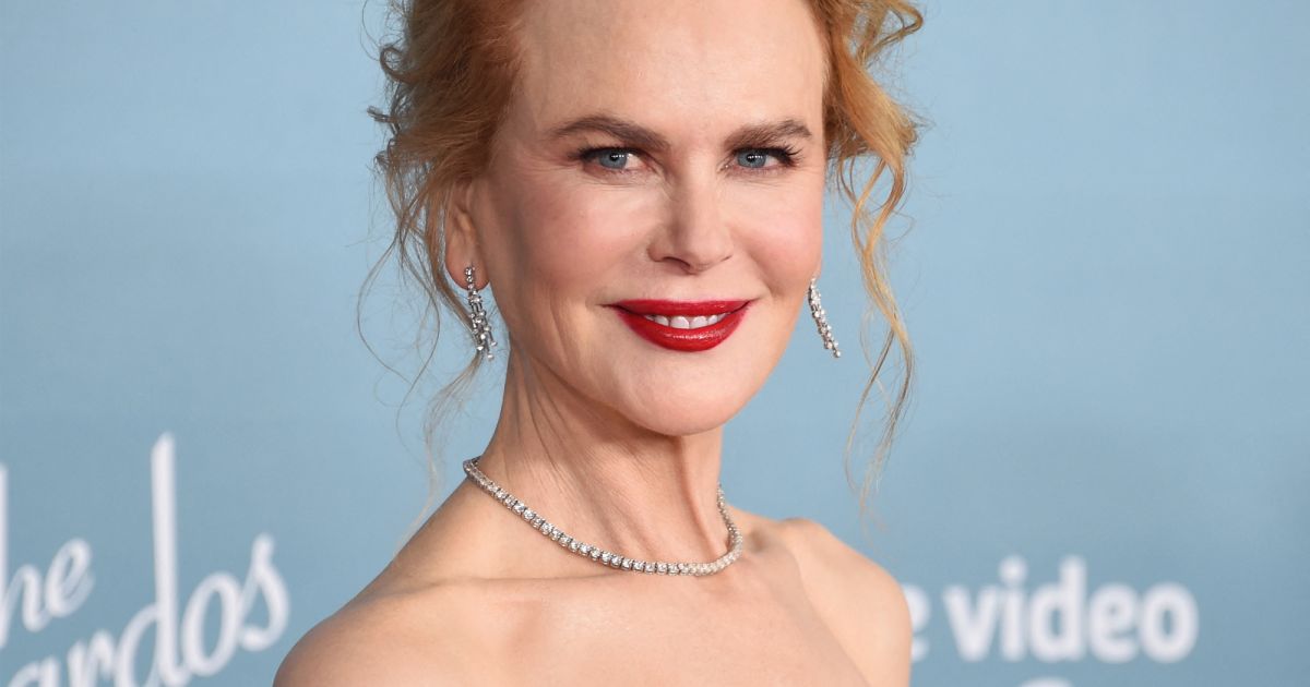 Nicole Kidman : Moquée à cause d’un abus de Photoshop et d’un look improbable Nicole Kidman : Moquée à cause d’un abus de Photoshop et d’un look improbable